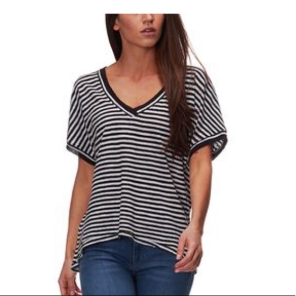 Free People Tops - FREE PEOPLE Striped short sleeve oversized top EUC